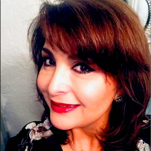 Meet your Posher, Rosa - Picture 1 of 1